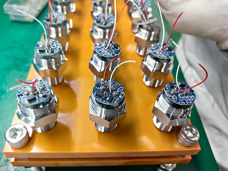 Why Temperature Transmitters Drift—and How Our Production Process Prevents It Why Temperature Transmitters Drift—and How Our Production Process Prevents It