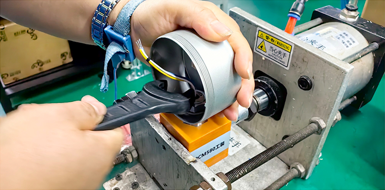Why Digital Pressure Gauges Drift—and How Our Production Process Prevents It
