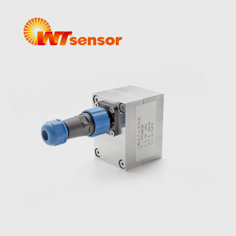Differential Pressure Transmitter with Double Sensors PCM639