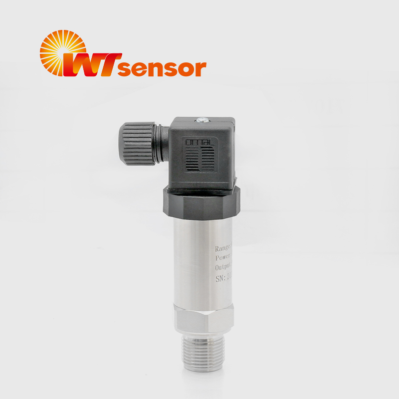 Industrial pressure sensor with diaplay PCM300