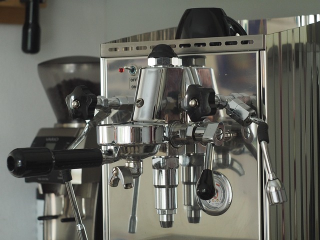 Coffee and Milk Frothing Machines with the PCM10 Intelligent Pressure Sensor