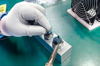 How Welded Pressure Transmitters Prevent Leakage Before Calibration